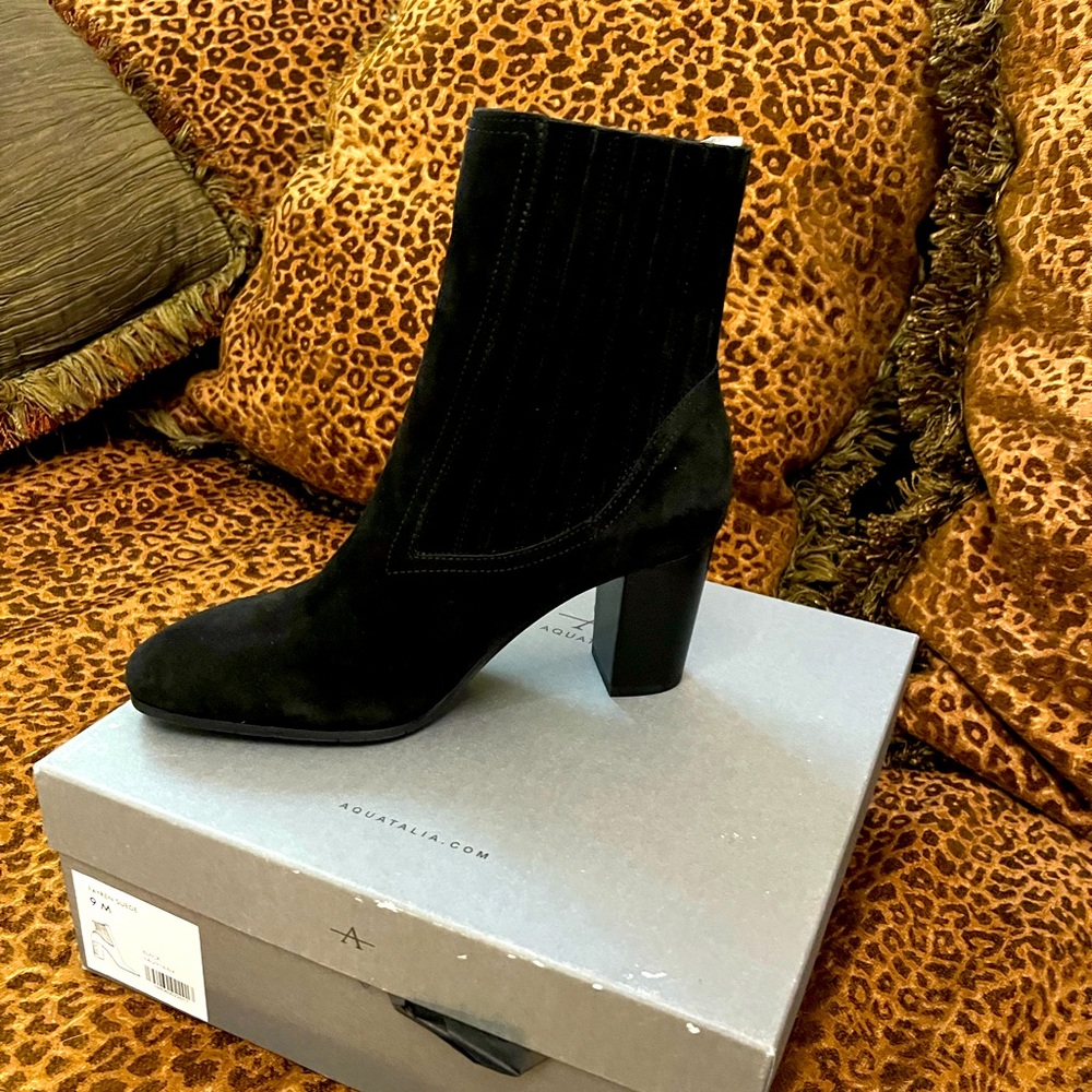 Aquatalina suede booties